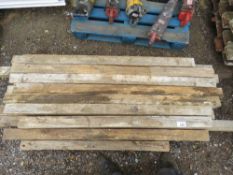 PALLET OF WOODEN FENCE POSTS, 5FT LENGTH APPROX. NO VAT ON HAMMER PRICE.