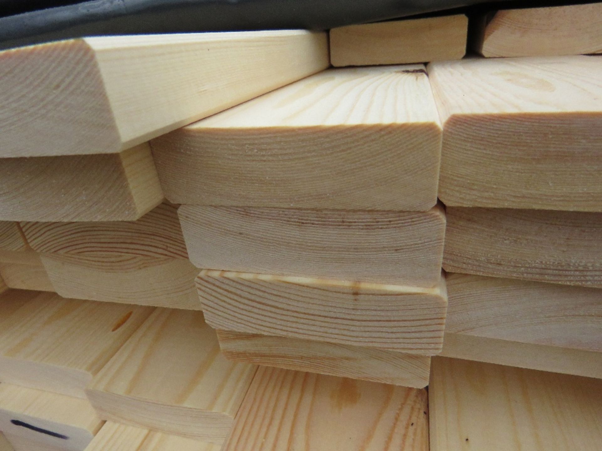 LARGE PACK OF MACHINED TIMBER CLADDING SLATS, UNTREATED. 1.83M LENGTH X 70MM WIDTH X 20MM DEPTH APPR - Image 3 of 4