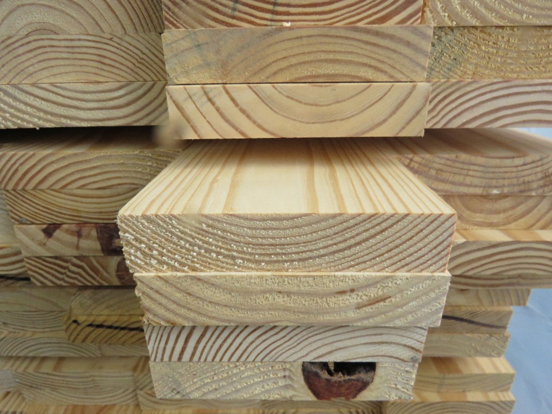 LARGE PACK OF TIMBER CLADDING BOARDS, UNTREATED. SIZE: 1.83M LENGTH X 140MM WIDE X 30MM DEPTH APPROX - Image 2 of 4