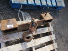 FORKLIFT MOUNTED CRANE HOOK, UNTESTED. THIS LOT IS SOLD UNDER THE AUCTIONEERS MARGIN SCHEME THEREFO