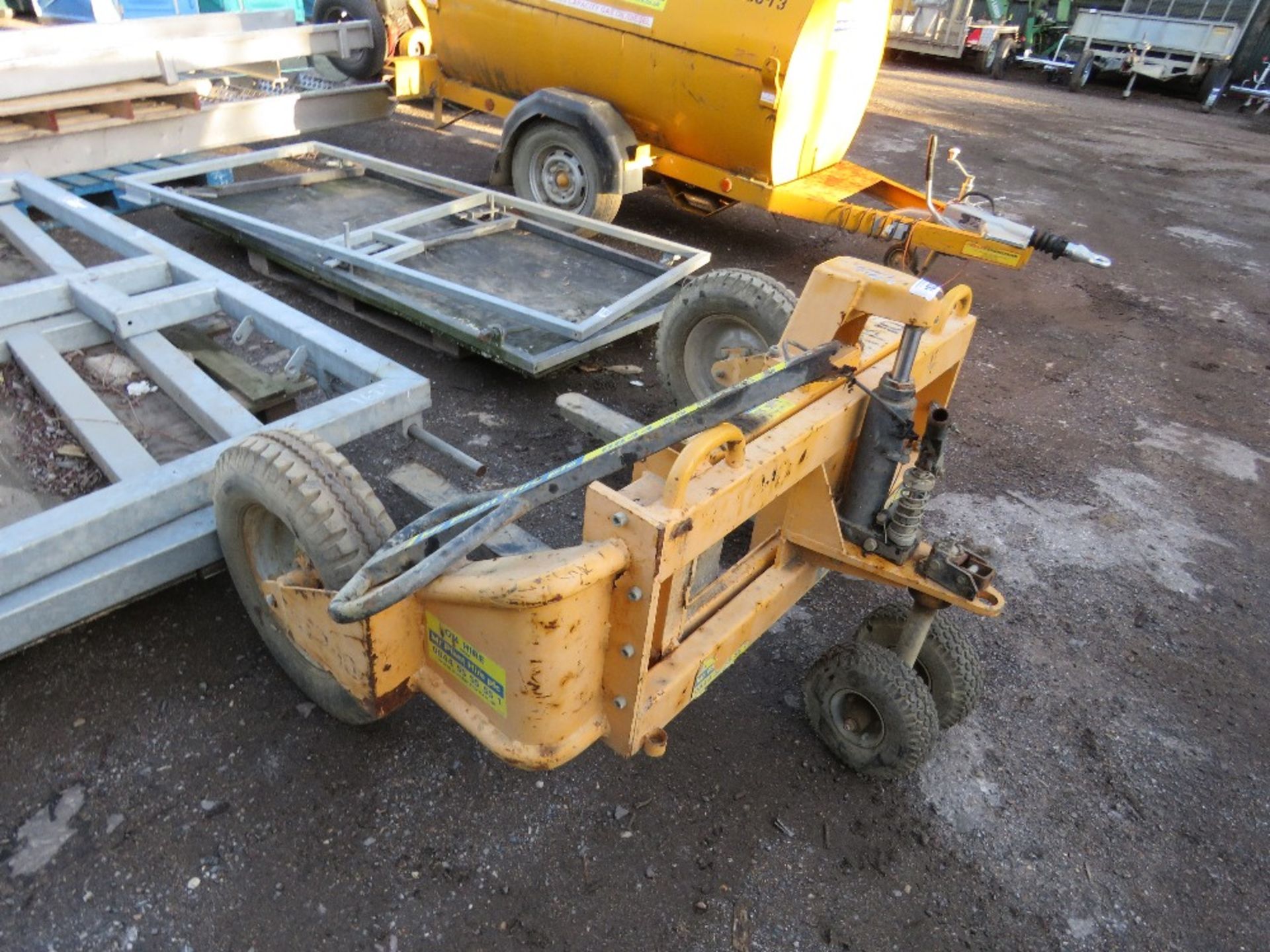 ROUGH TERRAIN PALLET TRUCK. WHEN TESTED WAS SEEN TO LIFT AND LOWER, HANDLE NEEDS REPAIR AS SHOWN. - Image 3 of 3