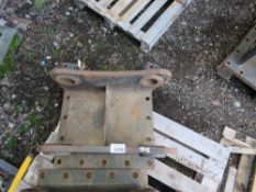 1 X 80MM PINNED EXCAVATOR BREAKER HEADSTOCK / MOUNTING BRACKET.