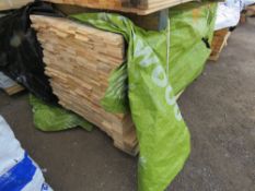 LARGE PACK OF UNTREATED HIT AND MISS CLADDING TIMBER BOARDS. SIZE: 1.75M LENGTH, 95MM WIDTH A