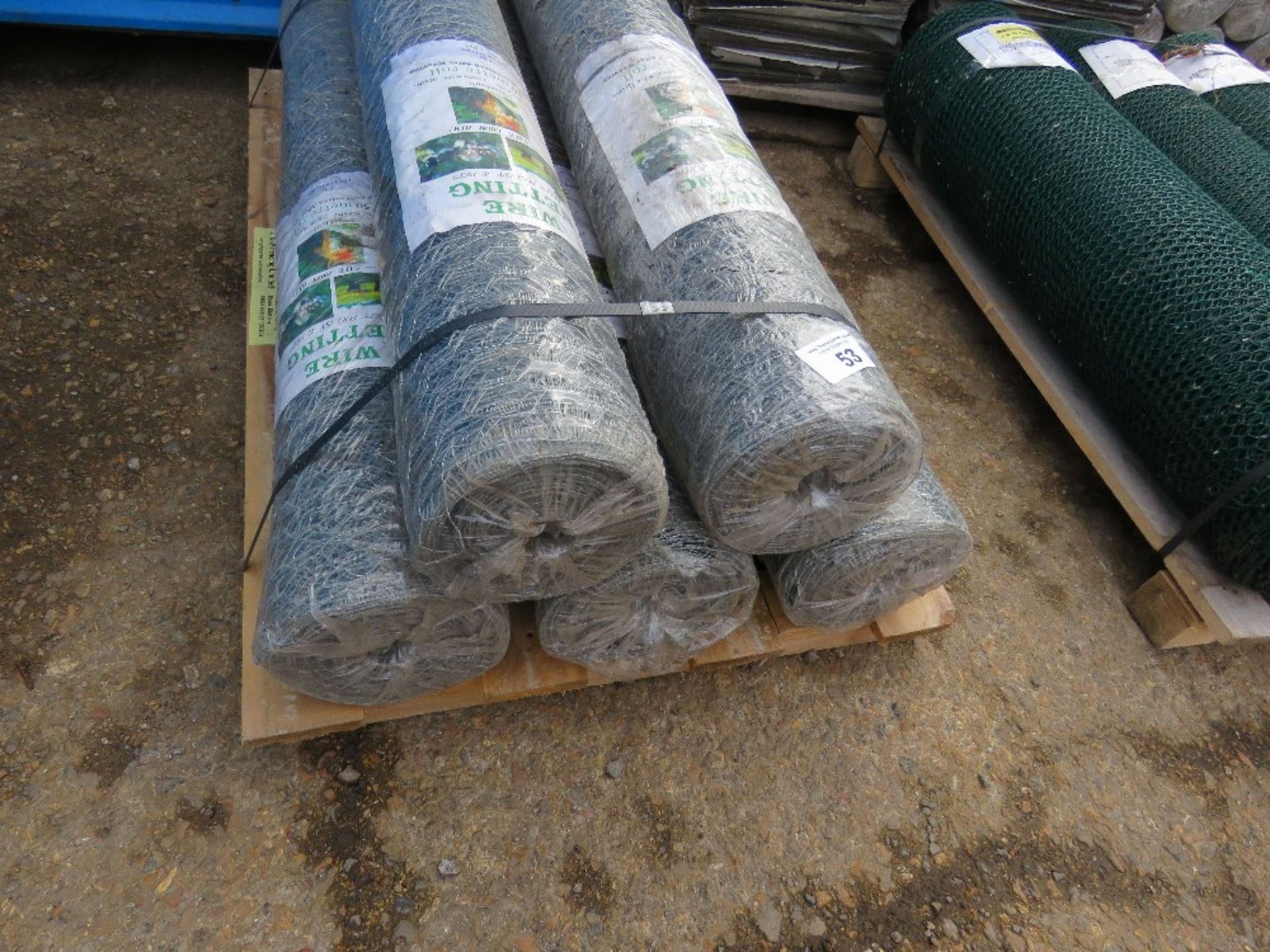 5 X ROLLS OF GALVANISED WIRE NETTING, 50M ROLLS, 1050MM HEIGHT.