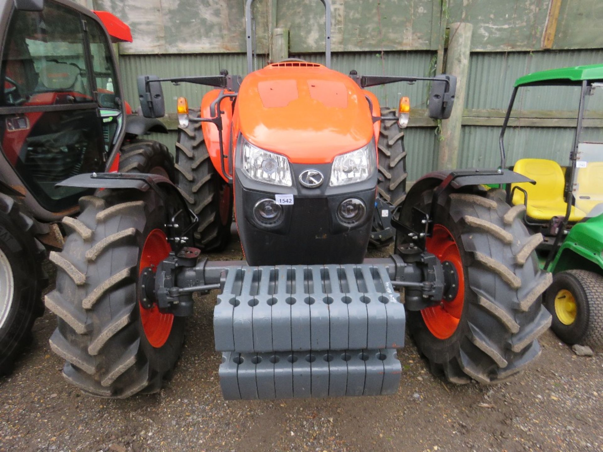 NEW INSTRUCTIONS...RESERVE REDUCED!!!KUBOTA M5111 AGRICULTURAL 4WD TRACTOR, 113 HP, REG:SP20 ADZ, - Image 2 of 10