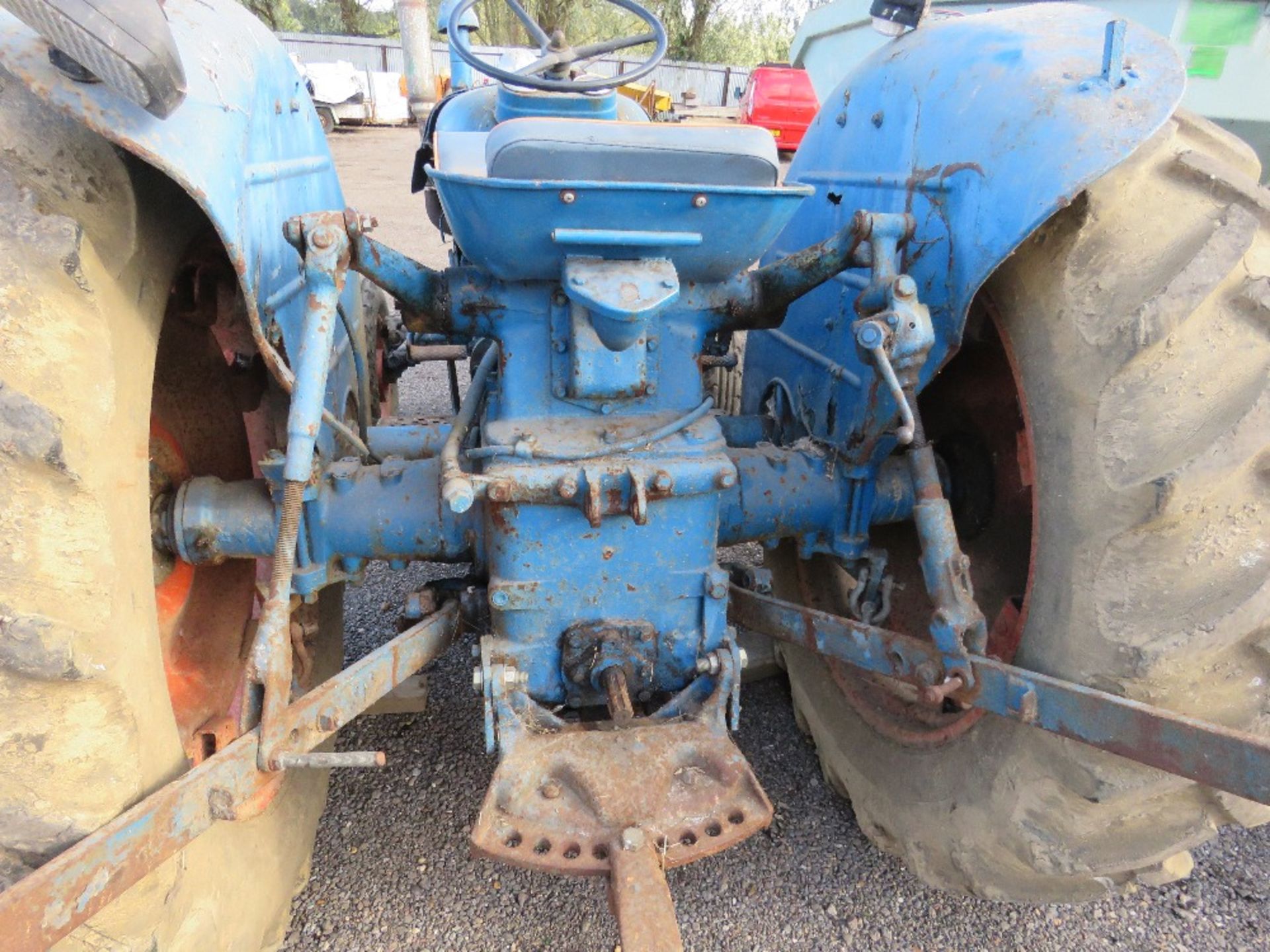 FORDSON POWER MAJOR CLASSIC / VINTAGE TRACTOR. ORIGINALLY SUPPLIED BY ERNEST DOES. LOCAL TRACTOR DIR - Image 5 of 10