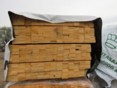 LARGE PACK OF UNTREATED TIMBER FENCE BOARDS. SIZE: 1.81M LENGTH X 70MM WIDTH X 20MM DEPTH APPROX.