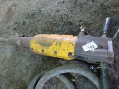 ATLAS COPCO AIR BREAKER WITH POINT, ANTI VIBE HANDLES. SOLD UNDER THE AUCTIONEERS MARGIN SCHEME, T