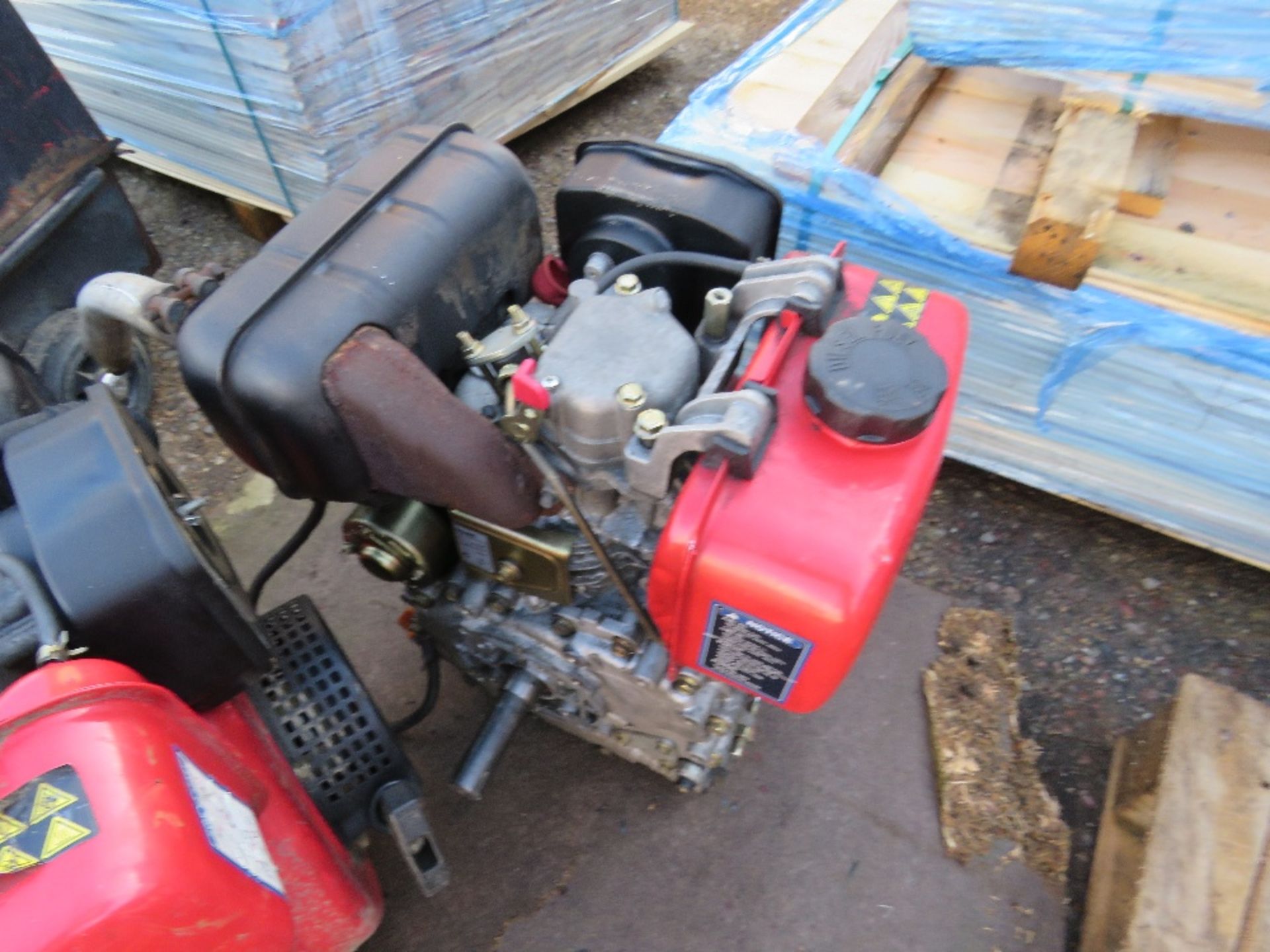 2 X YANMAR STYLE ELECTRIC START DIESEL ENGINES, CONDITION UNKNOWN. - Image 4 of 4