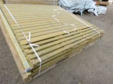 6 X TIMBER FENCE PANELS.