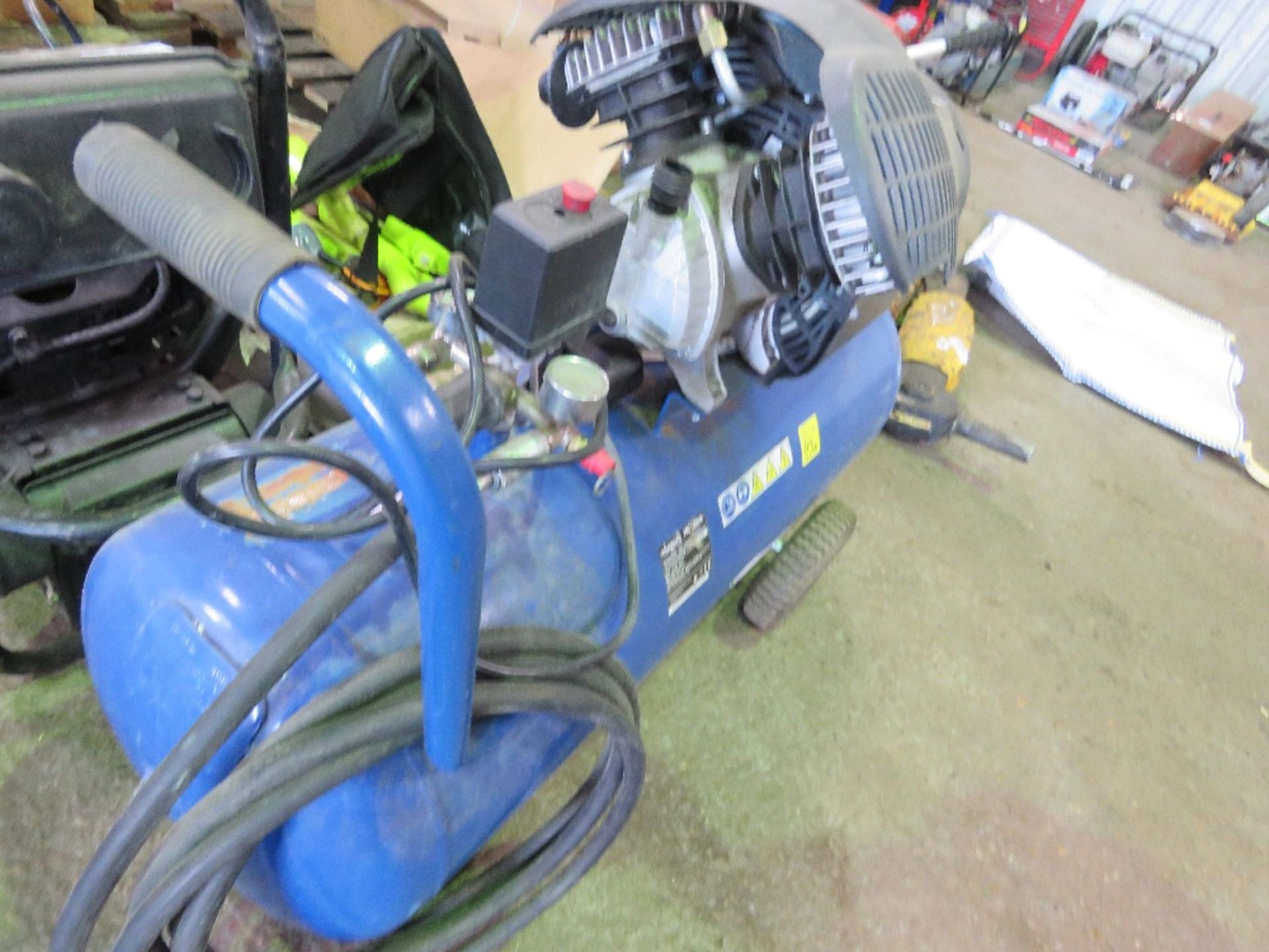 SCHEPPACH 240 VOLT COMPRESSOR. - Image 2 of 4