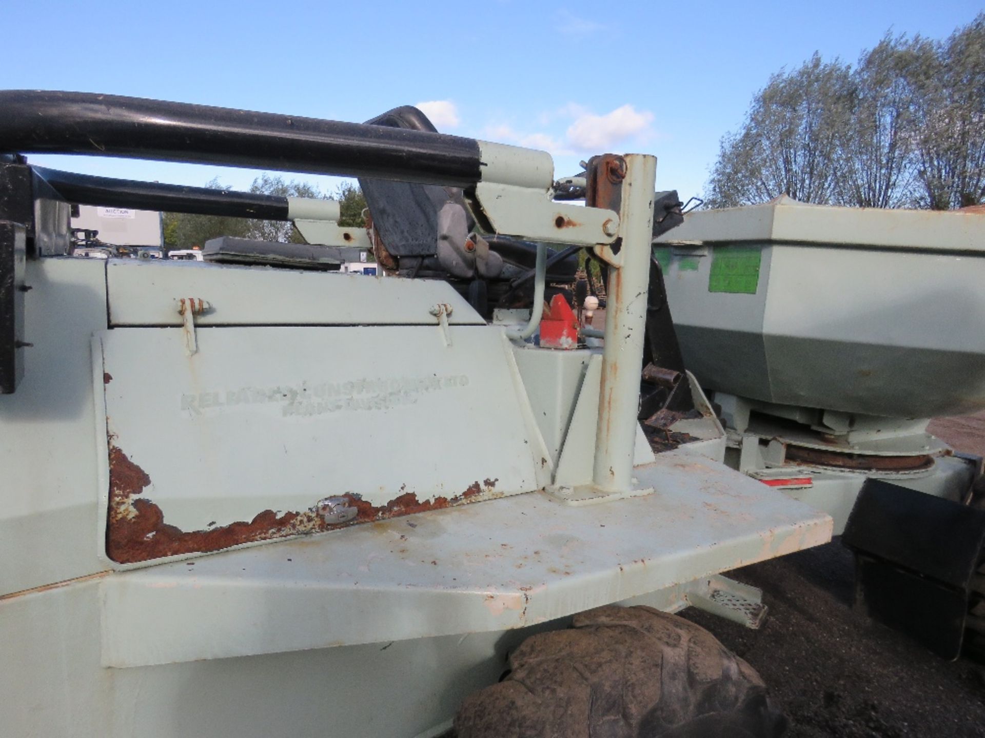 benford swivel skip 5 tonne dumper. when tested was seen to drive, steer, brake and tip. sn:SLBDN00E - Image 8 of 11