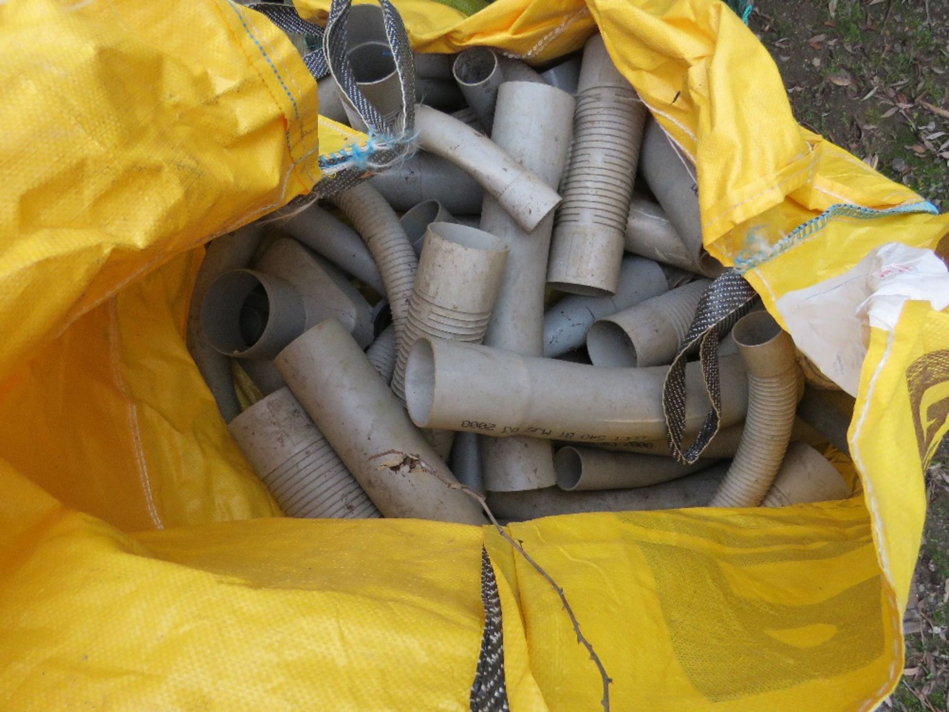 4 X BULK BAGS OF ASSORTED PIPE FITTINGS, MAINLY UNDERGROUND/SOIL TYPE. SOLD UNDER THE AUCTIONEERS MA - Image 3 of 7