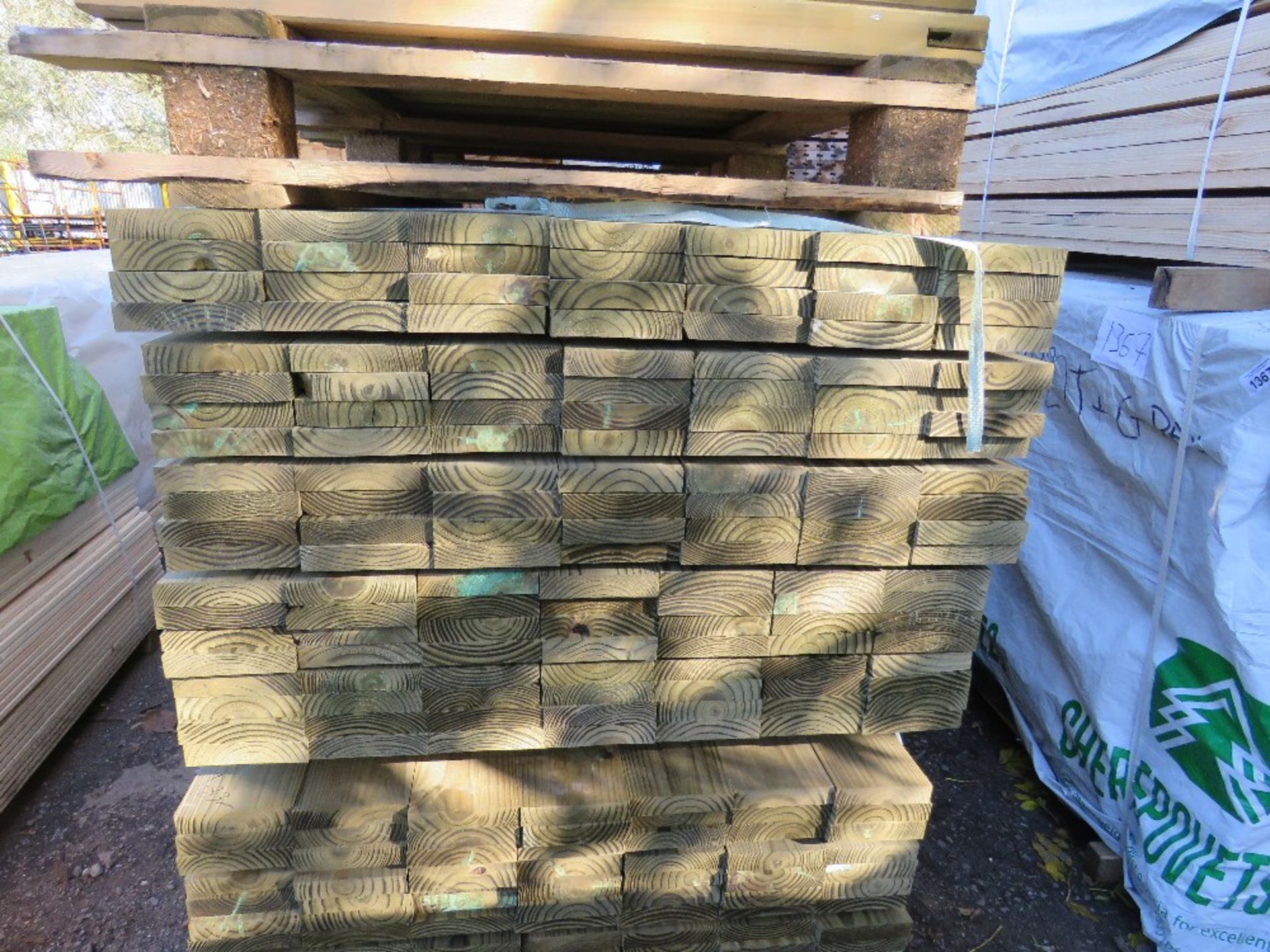 LARGE PACK OF 140NO TIMBER BOARDS, PRESSURE TREATED. SIZE: 1.83M LENGTH X 140MM WIDE X 30MM DEPTH AP - Image 2 of 4
