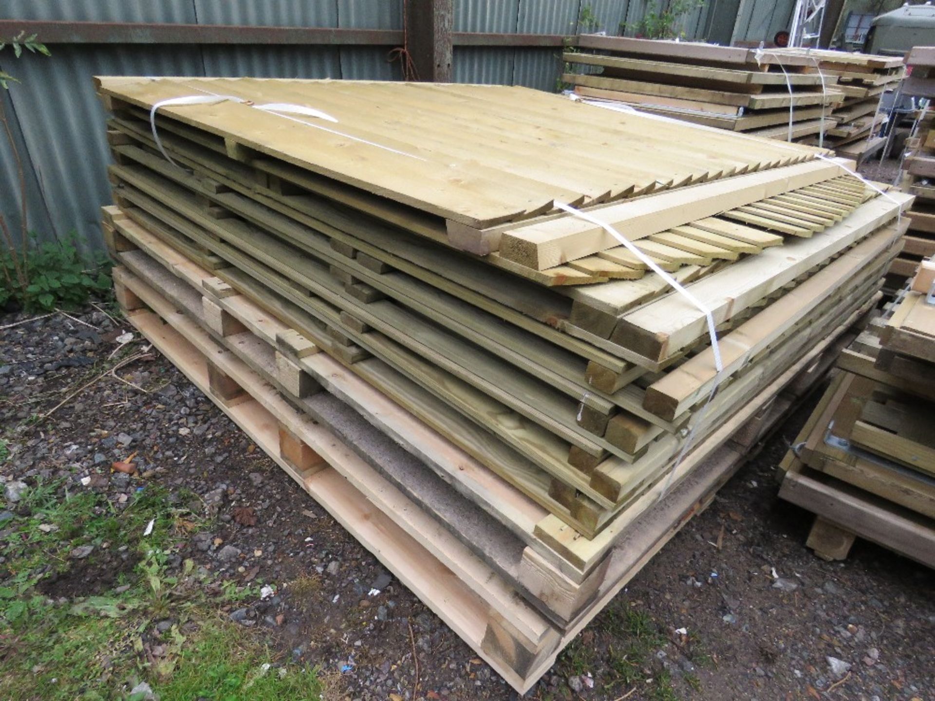 STACK OF 13NO ASSORTED WOODEN FENCING PANELS. - Image 2 of 3