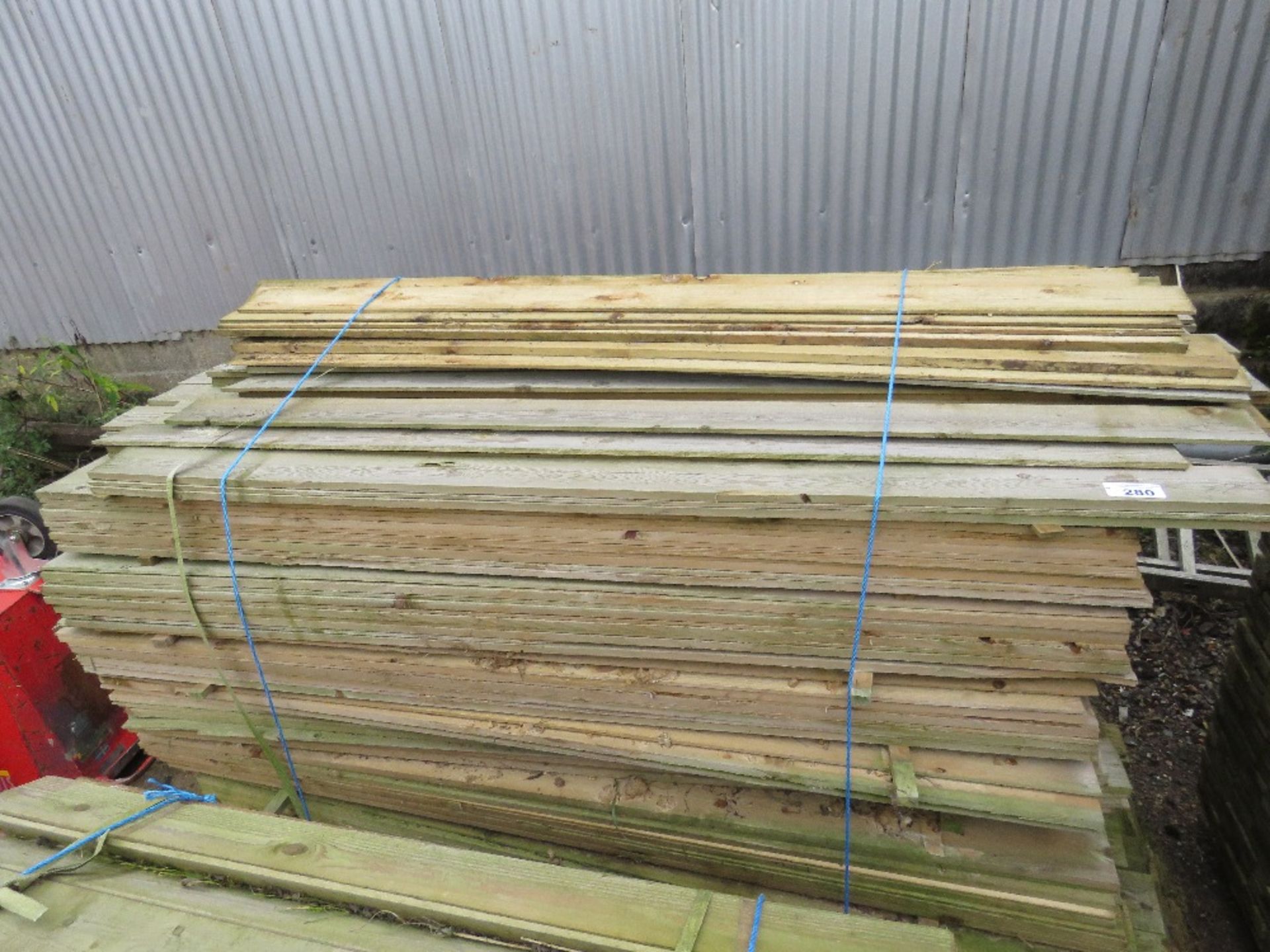 LARGE PACK OF TREATED FEATHER EDGE TIMBER CLADDING BOARDS, 1.79M LENGTH X 10CM WIDTH APPROX. - Image 3 of 5