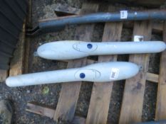 2 X ELECTRIC GATE OPENERS. UNTESTED.