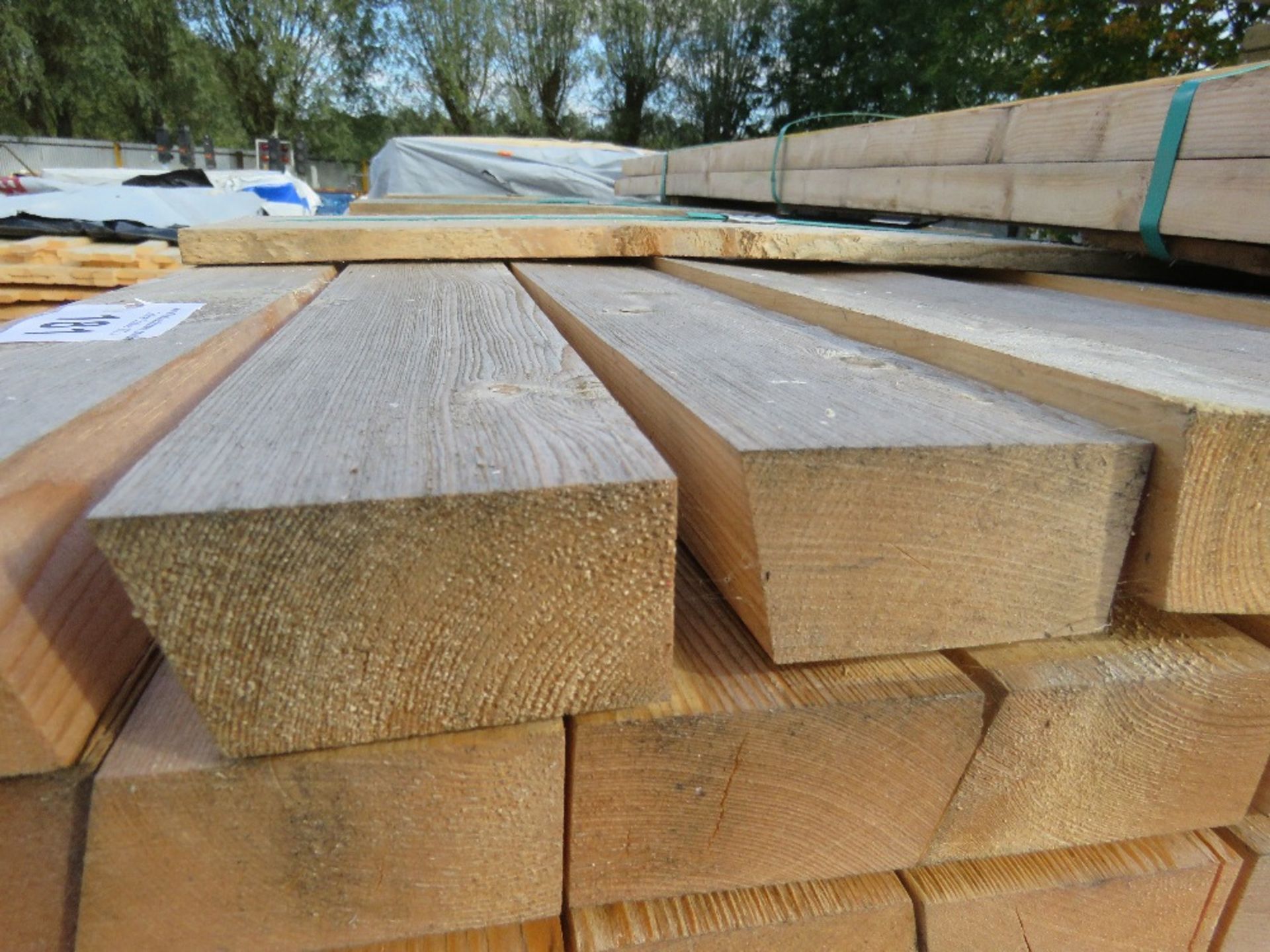 LARGE PACK OF UNTREATED PROFILED TIMBER FENCE RAILS. SIZE: 1.83M LENGTH, 70MM WIDTH, 35 MM - Image 3 of 4