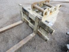 SET OF DROMONE EXCAVATOR MOUNTED PALLET FORKS, CURRENTLY ON 65MM PINNED BRACKET