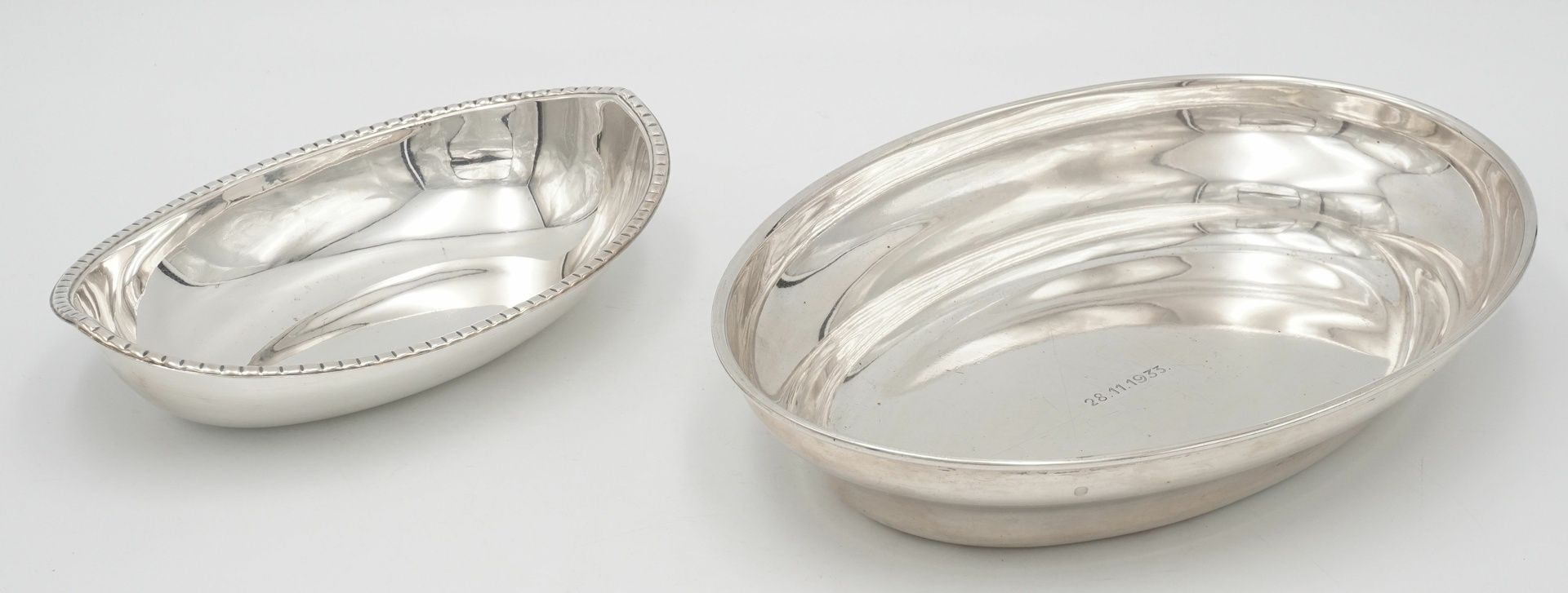Zwei ovale Schalen aus Silber, Deutschland