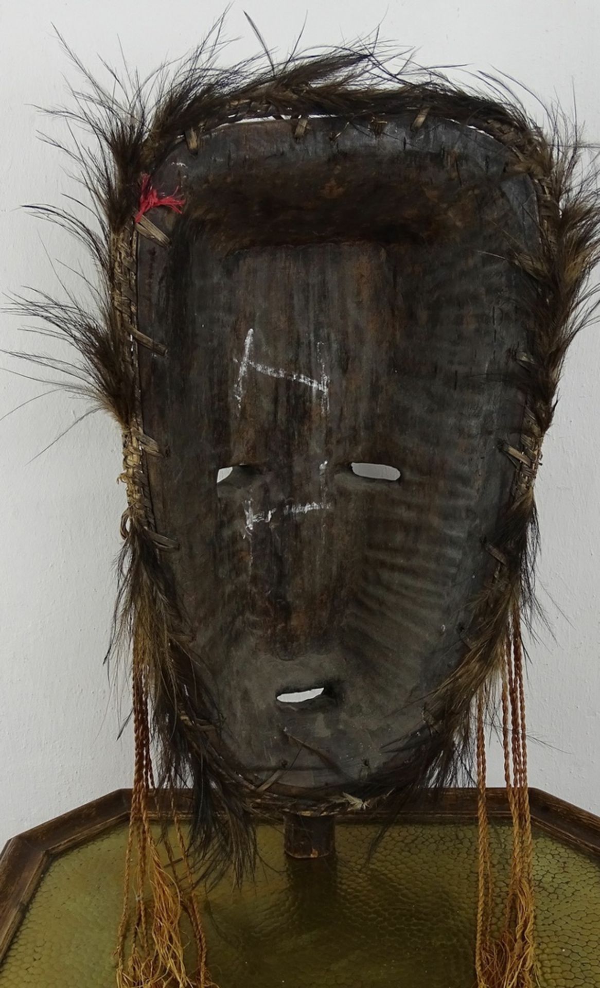 Große Maske eines Ahnengeistes, Papua-Neuguinea - Bild 2 aus 2