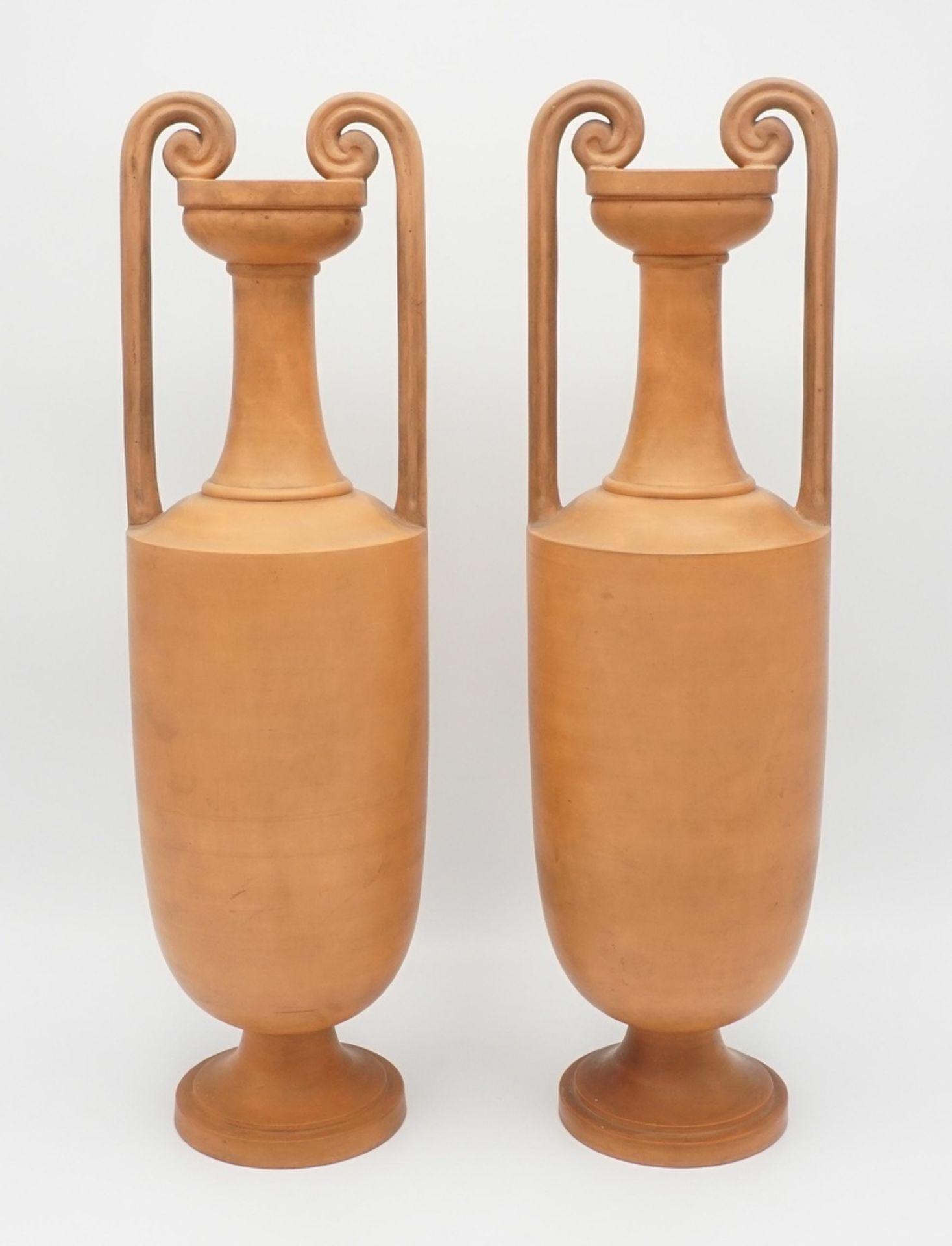 Zwei P. Ipsen´s Enke Kgl. Hof-Terracotta-Fabrik Amphorenvasen, um 1890 - Bild 2 aus 4
