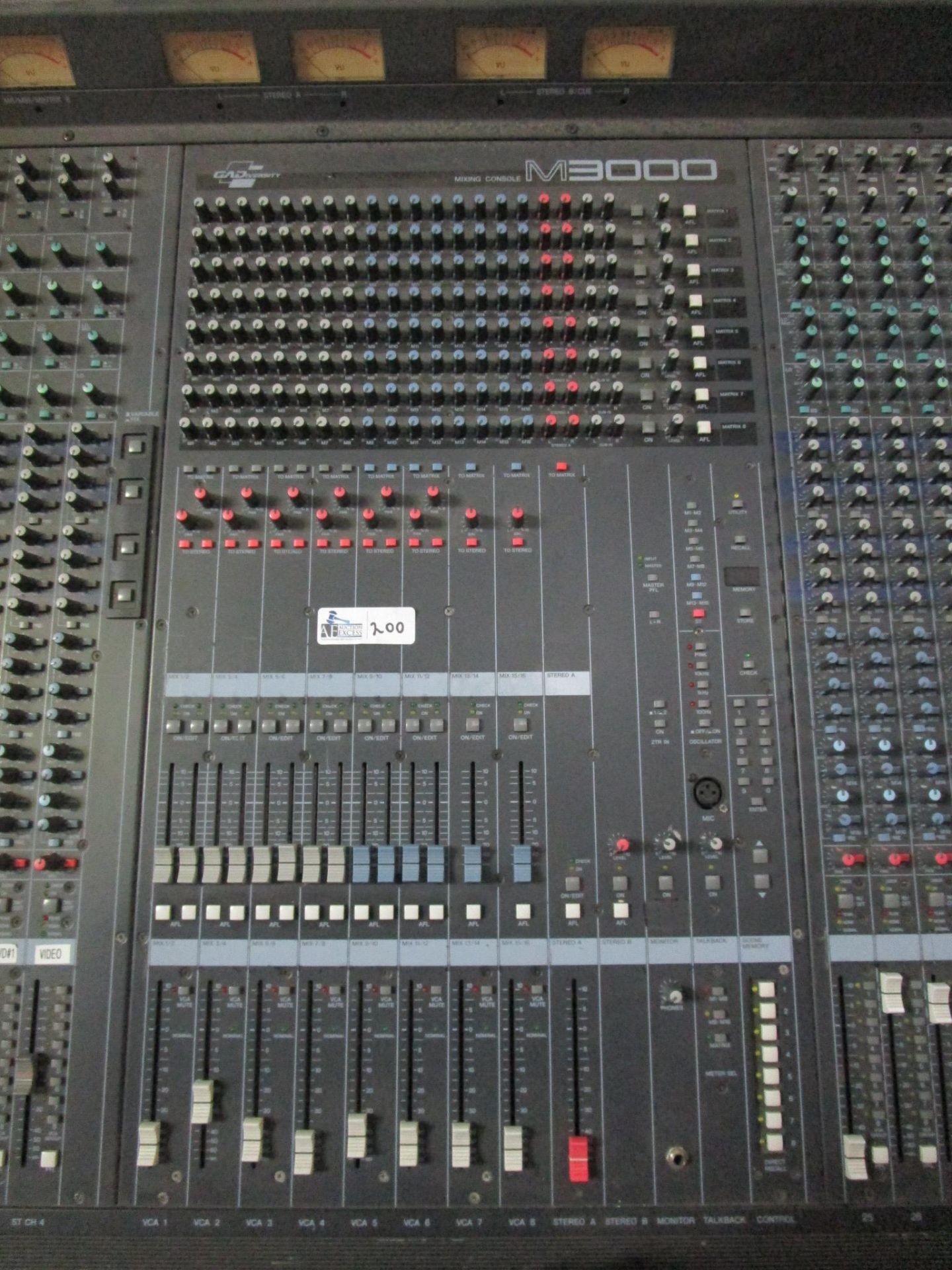 YAMAHA M3000 AUDIO MIXING CONSOLE - Image 2 of 3