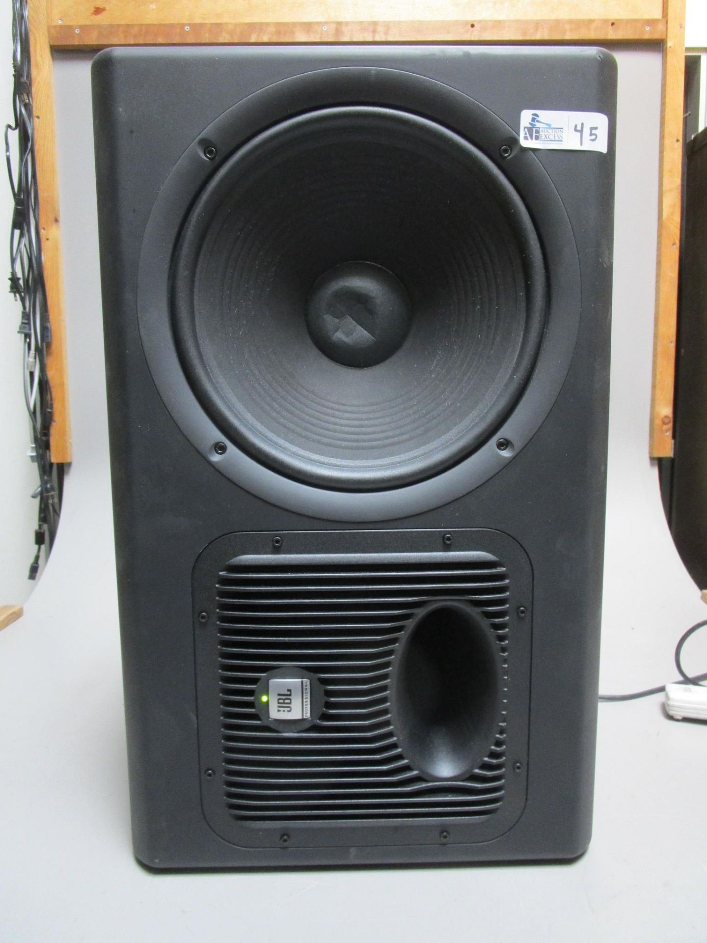 JBL LSR6312SP POWERED SUBWOOFER