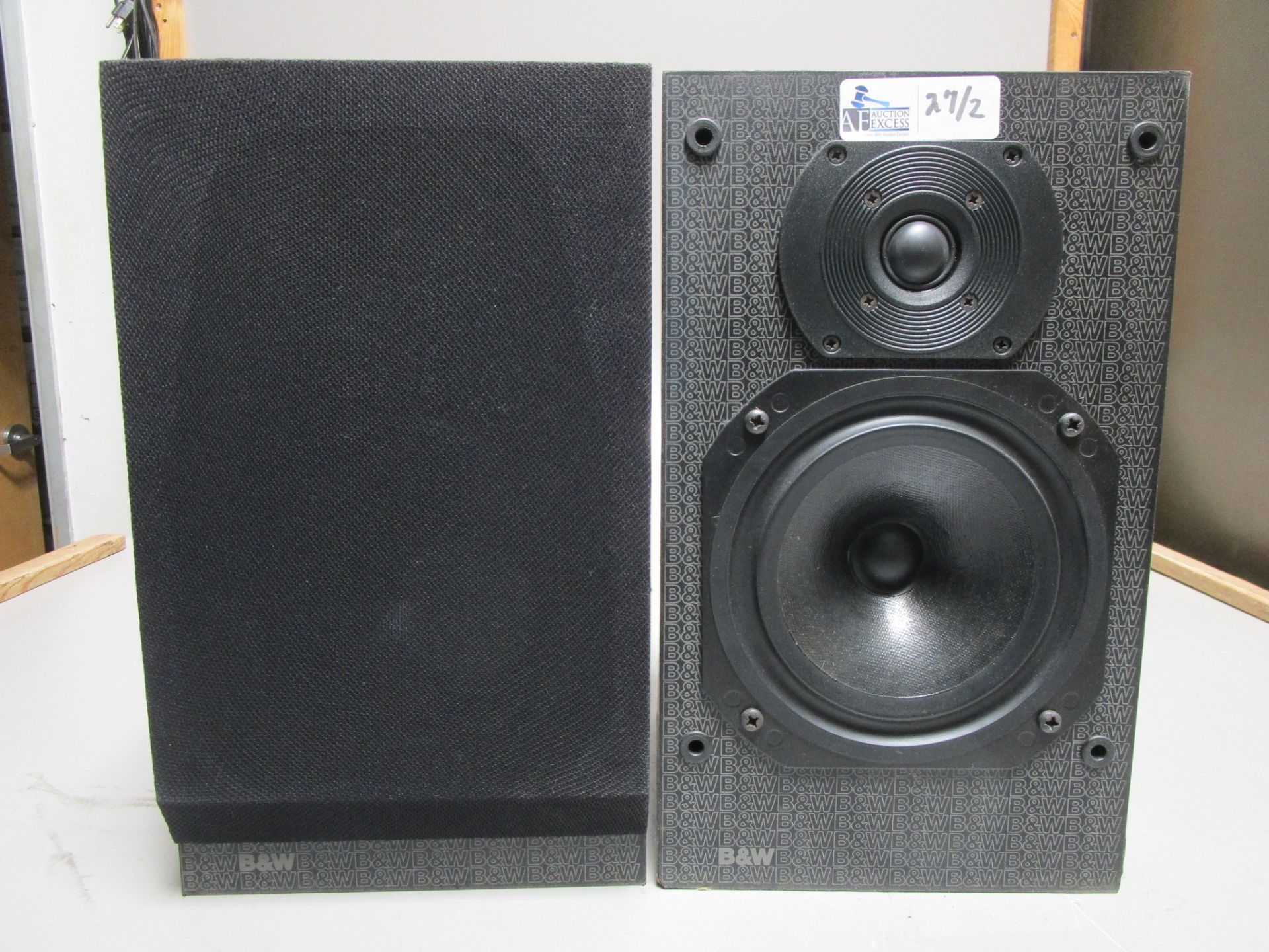 LOT OF 2 B&W SPEAKERS - Image 2 of 3