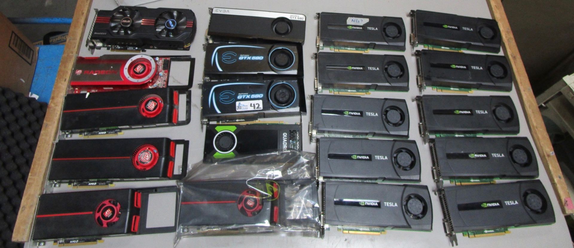 BOX GRAPHICS CARDS