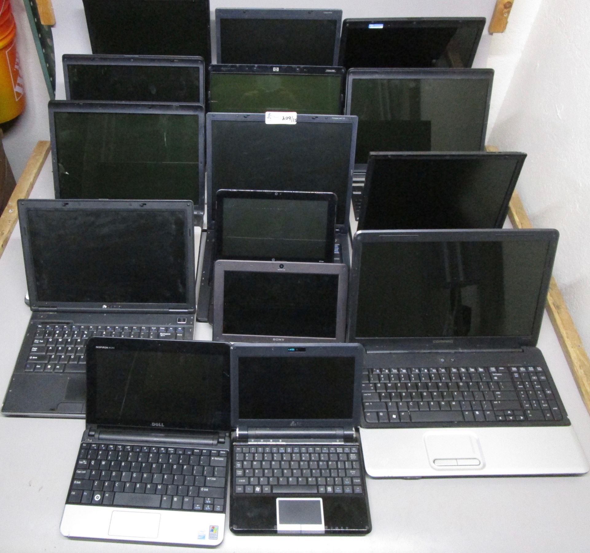 LOT OF 15 LAPTOPS PARTS AND REPAIR