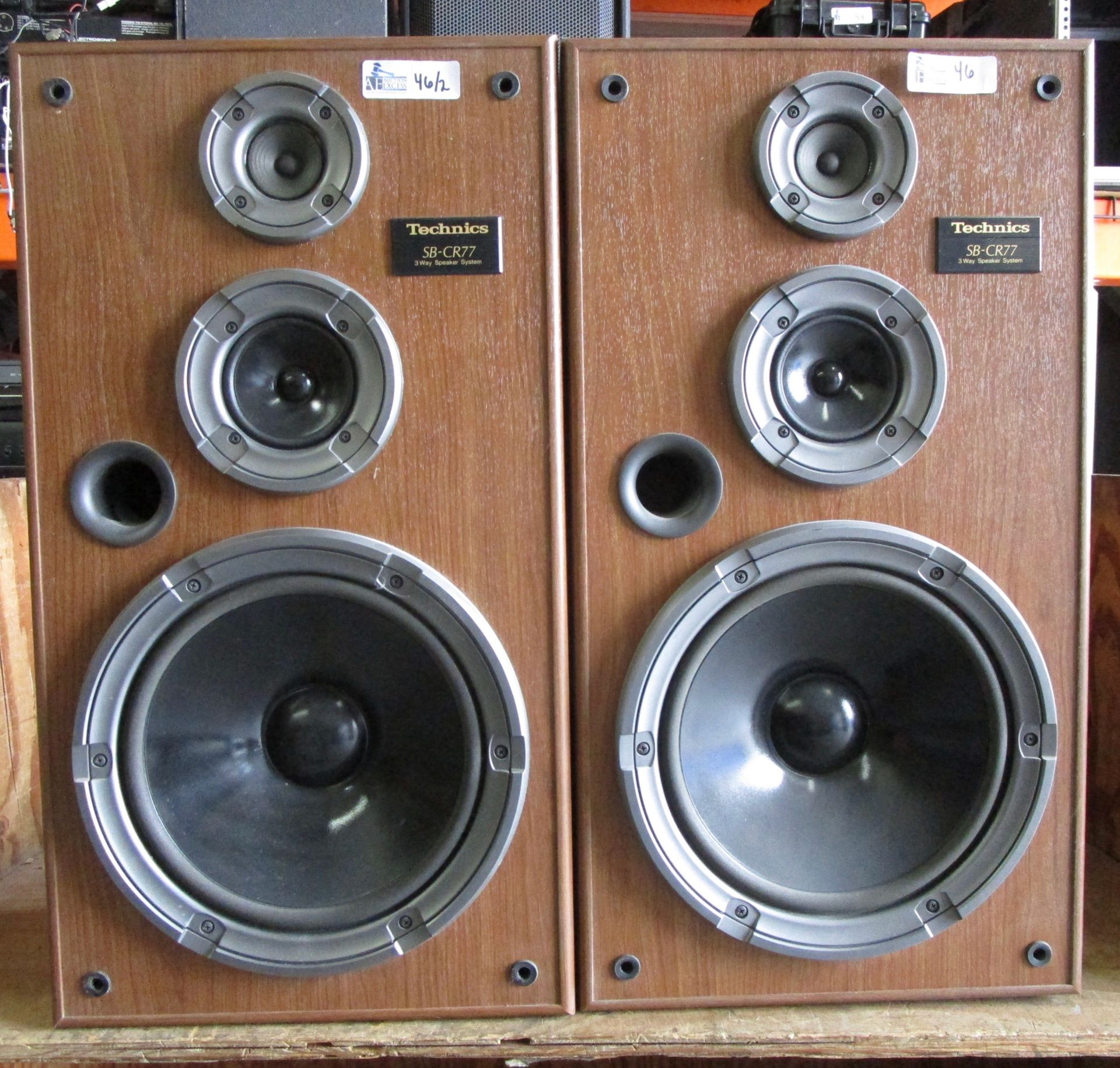 LOT OF 2 TECHNICS SPEAKERS SB-CR77(28X10X15) - Image 2 of 3