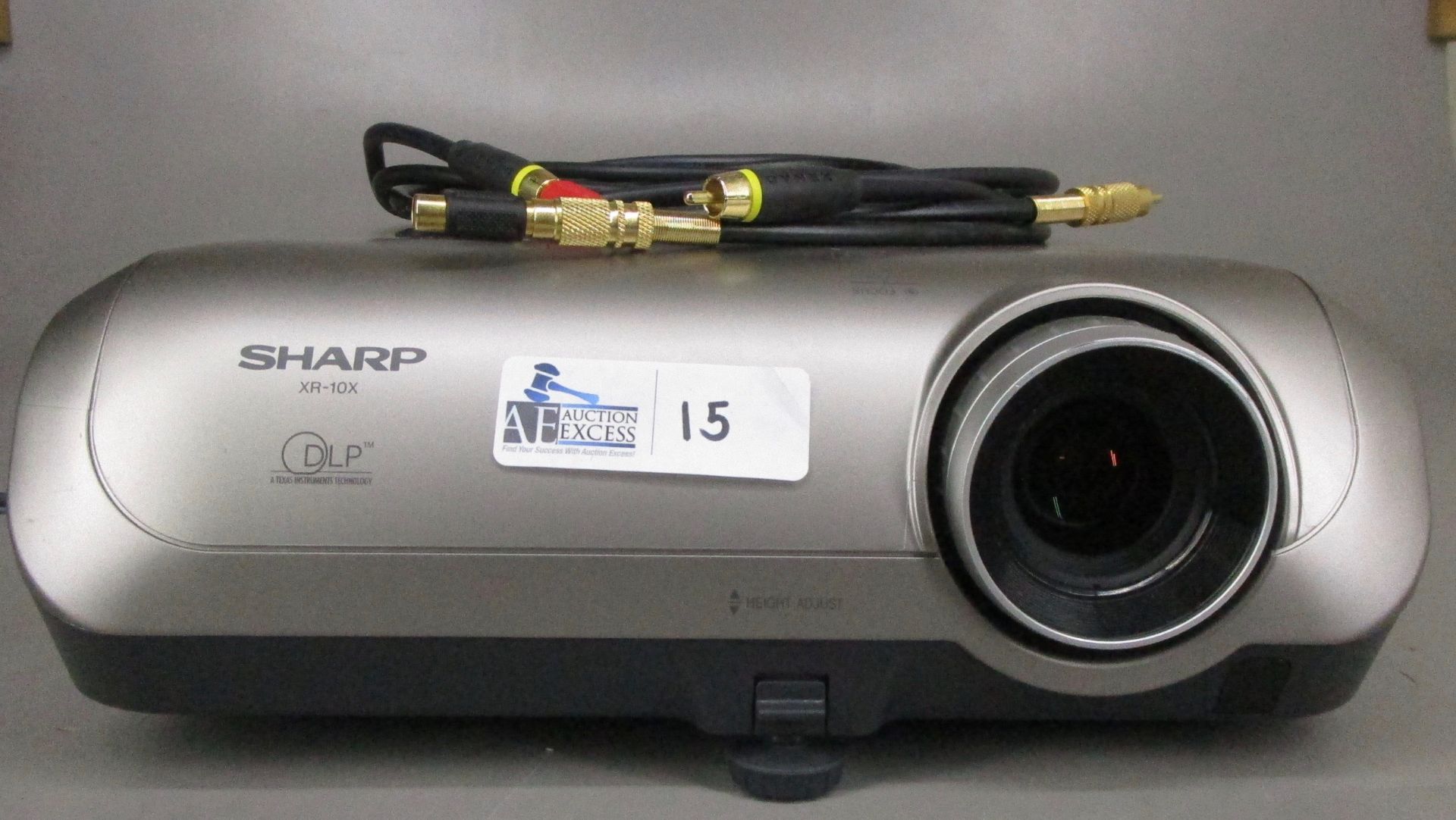 NOTE VISION PROJECTOR XR-10X - Image 2 of 3