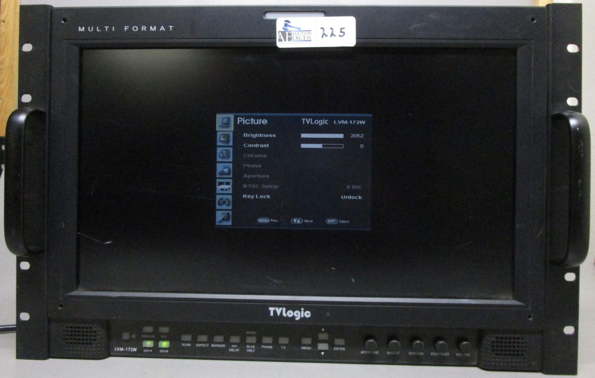 TV LOGIC LVM-172W RACK MOUNT MONITOR