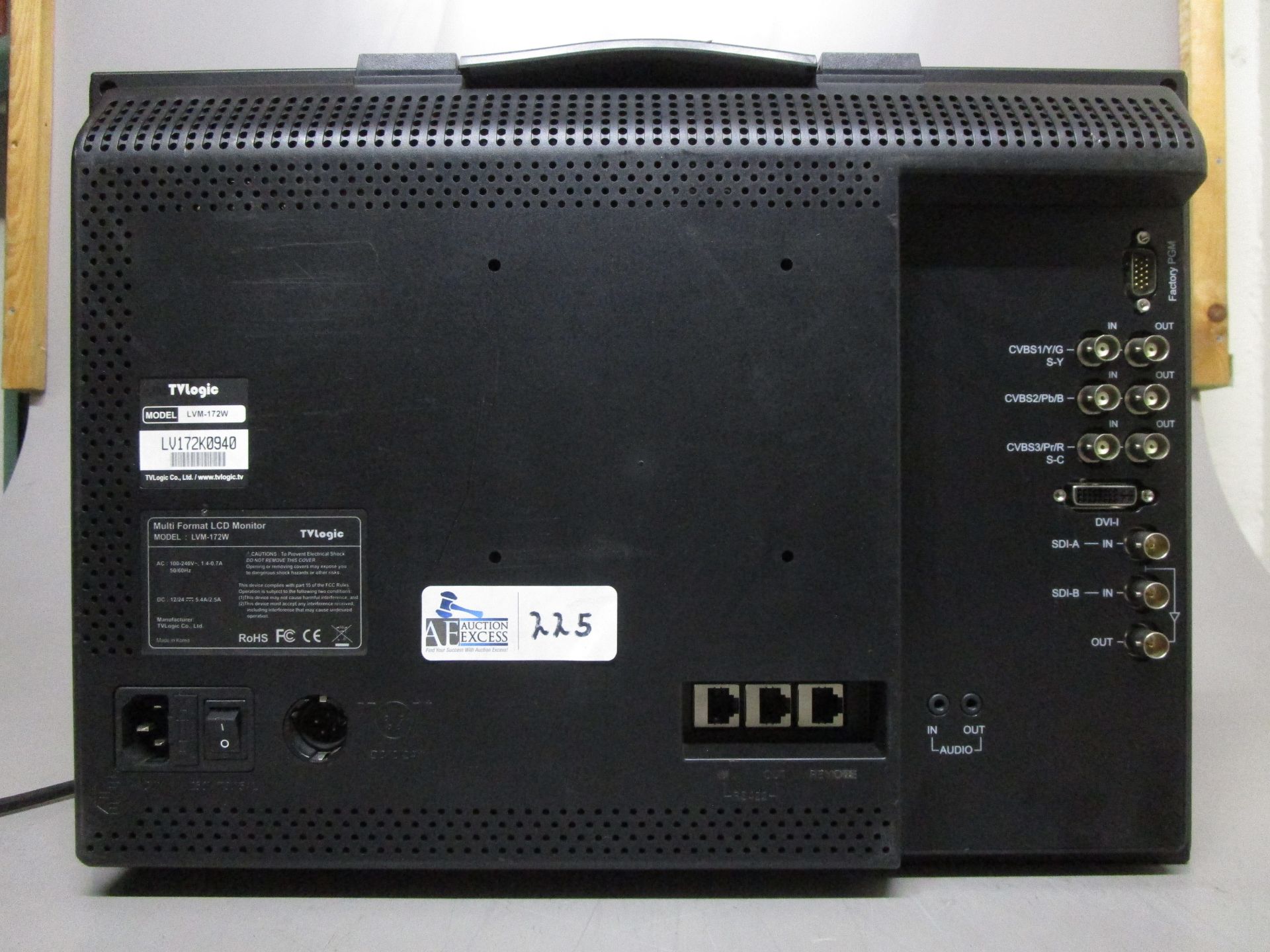 TV LOGIC LVM-172W RACK MOUNT MONITOR - Image 2 of 4