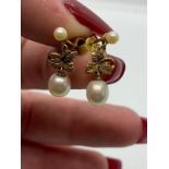 9ct gold pearl studs