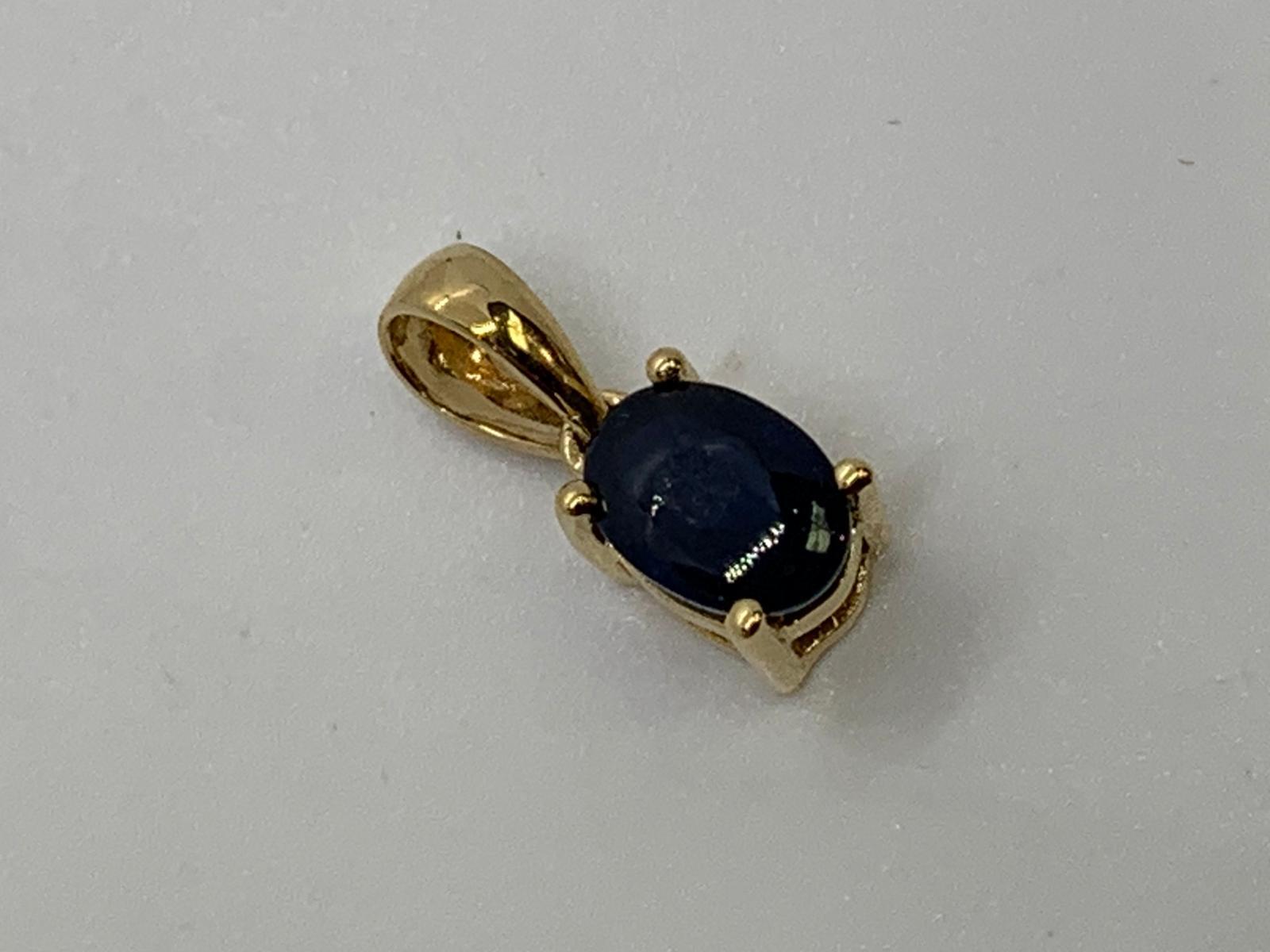 18ct gold sapphire pendant - Image 2 of 2