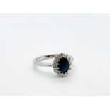 18ct white gold sapphire ring