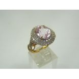 18ct gold 5.26ct kunzite and diamond ring