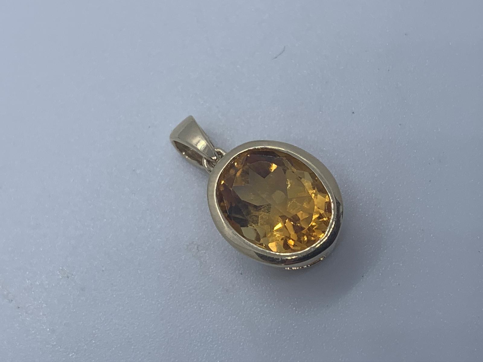 9ct gold citrine pendant
