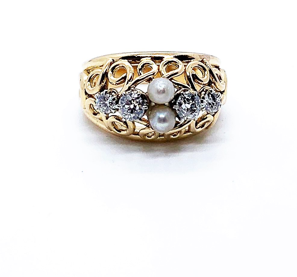 18ct gold pearl and diamond ring - Image 2 of 4