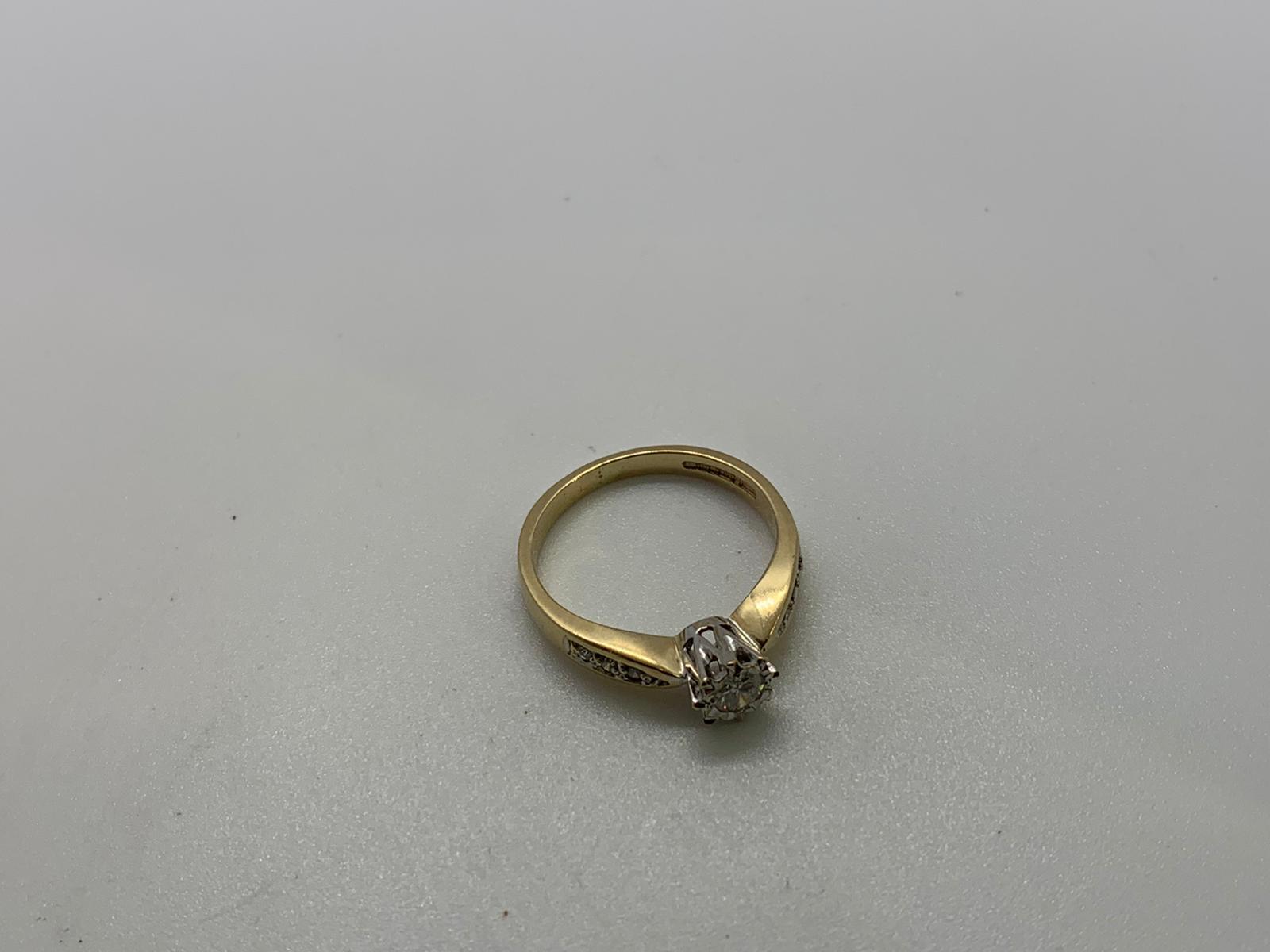 9ct gold diamond ring - Image 2 of 2