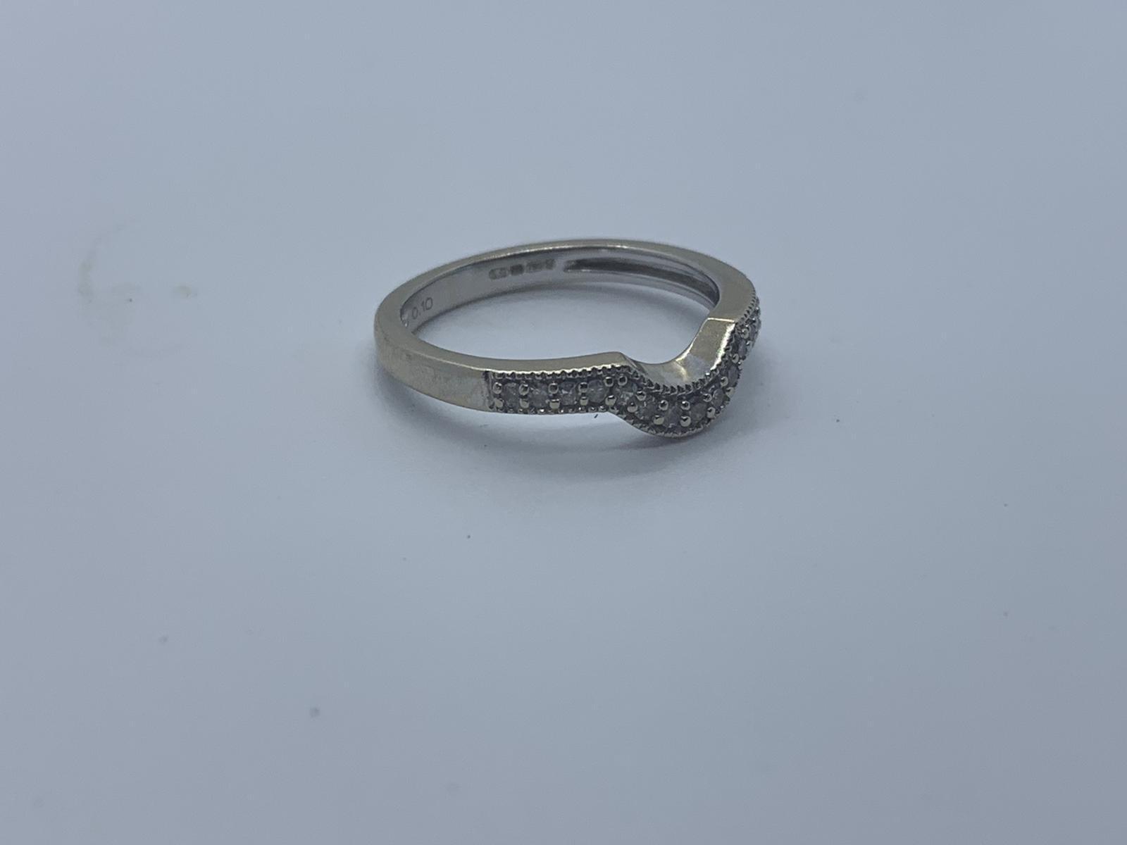 18ct white gold diamond ring - Image 2 of 2