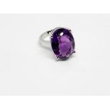 9ct white gold amethyst ring