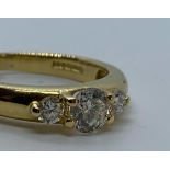 18ct gold and diamond ring