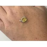 9ct gold quartz pendant