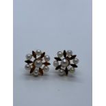 9ct gold pearl stud earrings