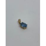 9ct gold aquamarine pendant