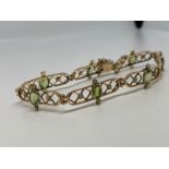 9ct gold peridot and pearl bracelet