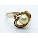 14ct gold, pearl and diamond ring